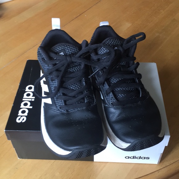 boys adidas shoes size 4